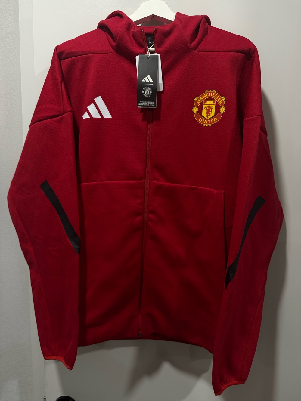 Adidas Adult Manchester Untied 2025-26 Red Prematch Jacket Size. Large NWT